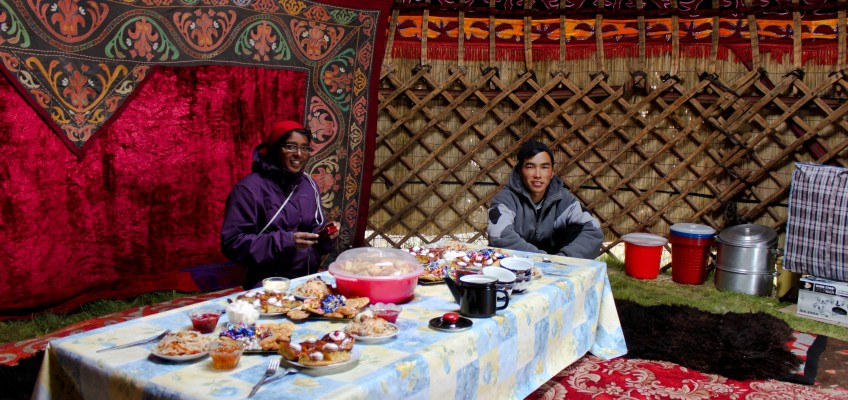 Banquet de l'Aïd dans la yourte