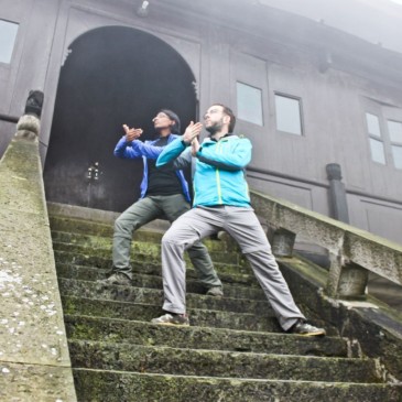 Du Kung Fu et des monastères dans les brumes du Mont Emei