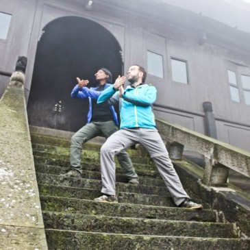 Du Kung Fu et des monastères dans les brumes du Mont Emei