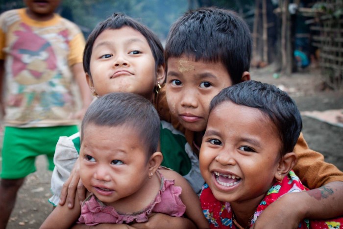 mrauk_u_enfants