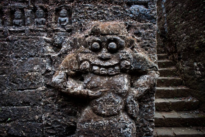 mrauk_u_sculpture