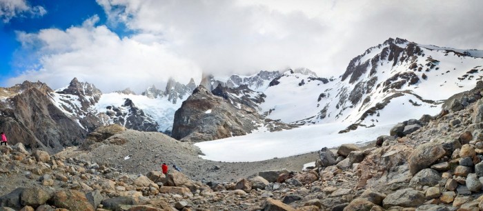 Le lac gelé aux pieds du Fitz Roy