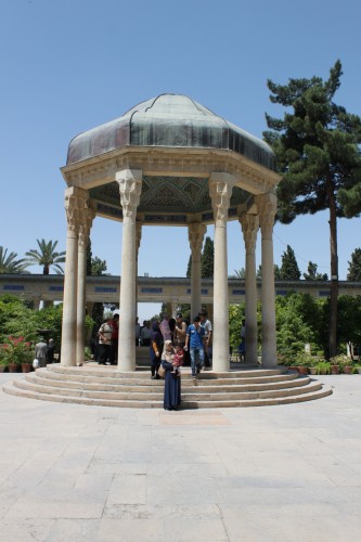 Le tombeau du poête Hafez