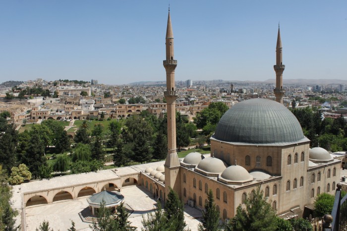 La mosquée et la ville d'Urfa