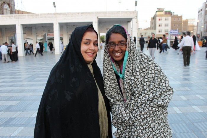 Bahar et Sophie en chador