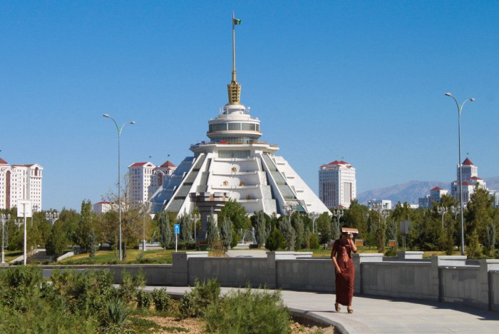 Altyn Asyr, plus grande fontaine du monde