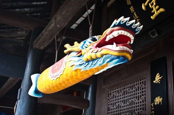 Emei Shan, un gong en forme de dragon