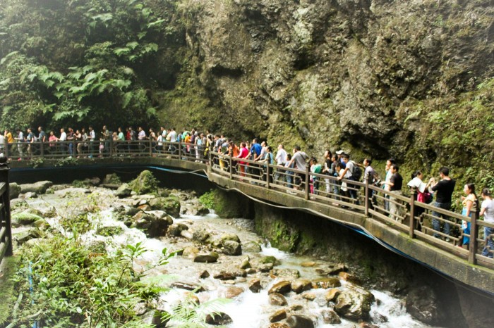 Emei Shan Touristes